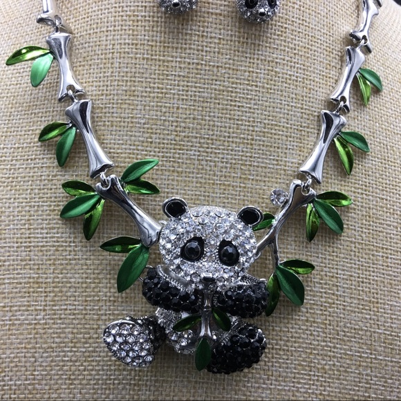 🆕 Silver Bamboo And Rhinestone Panda  Necklace - Picture 4 of 6